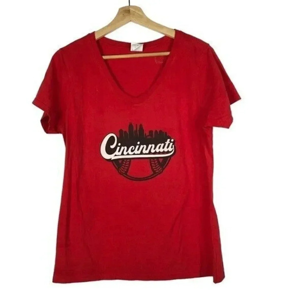 MLB Cincinnati Reds Baseball V-Neck Red Short Sleeve T-Shirt L - Picture 1 of 3